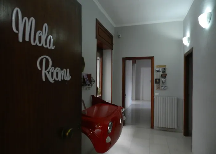 Mola Rooms Napoli